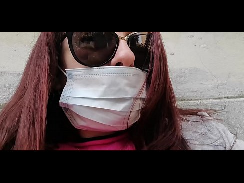 ❤️ Nicoletta hefnir sín á nágranna sínum og pissar í bílskúrinn hans (sérstök Covid19 ítalsk sóttkví) ❤️ Endaþarmsmyndband á is.porno24-7.ru ️❤