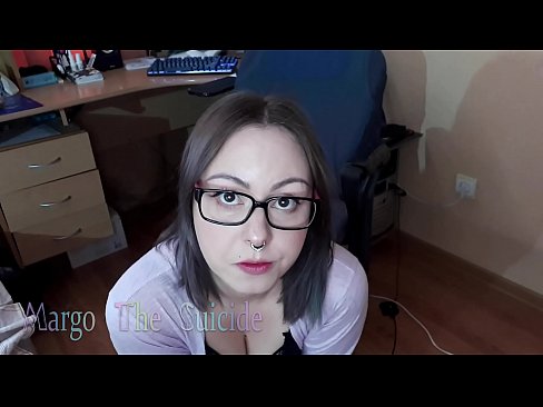 ❤️ Kynþokkafull stelpa með gleraugu sýgur dildó djúpt á myndavélinni ❤️ Endaþarmsmyndband á is.porno24-7.ru ️❤