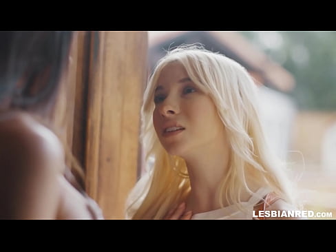 ❤️ Stelpan kemur heim nokkrum mánuðum síðar og endar með því að borða kisu stjúpmömmu sinnar ❤️ Endaþarmsmyndband á is.porno24-7.ru ️❤