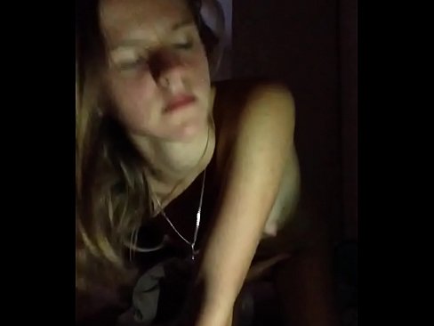 ❤️ Stúlka sjálfsfróar sér og kúrir ❤️ Endaþarmsmyndband á is.porno24-7.ru ️❤
